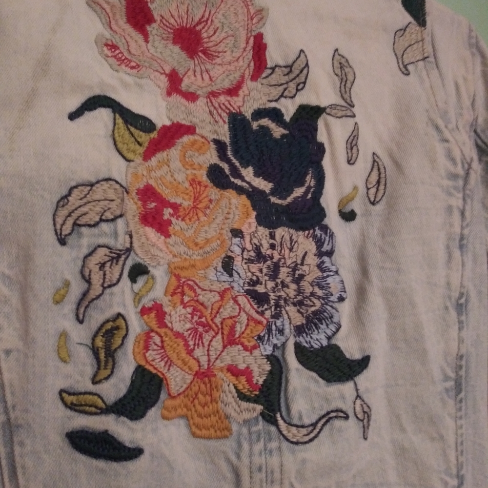 SOLD. BLANKNYC Light Denim Jacket Small - Picture 8 of 14